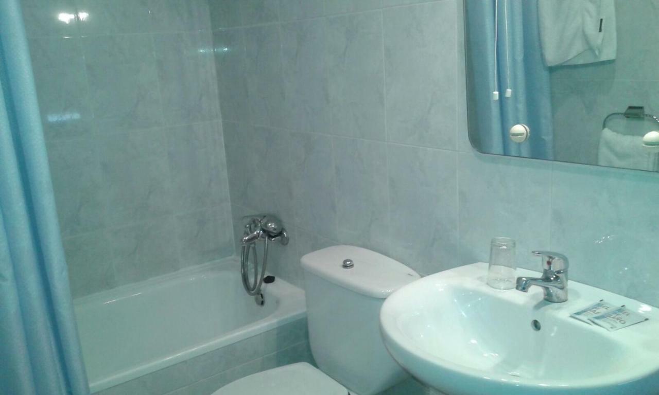 Ocaña Hostal Avila מראה חיצוני תמונה
