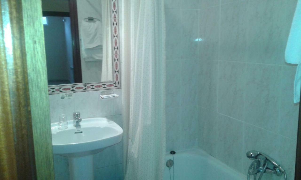 Ocaña Hostal Avila מראה חיצוני תמונה