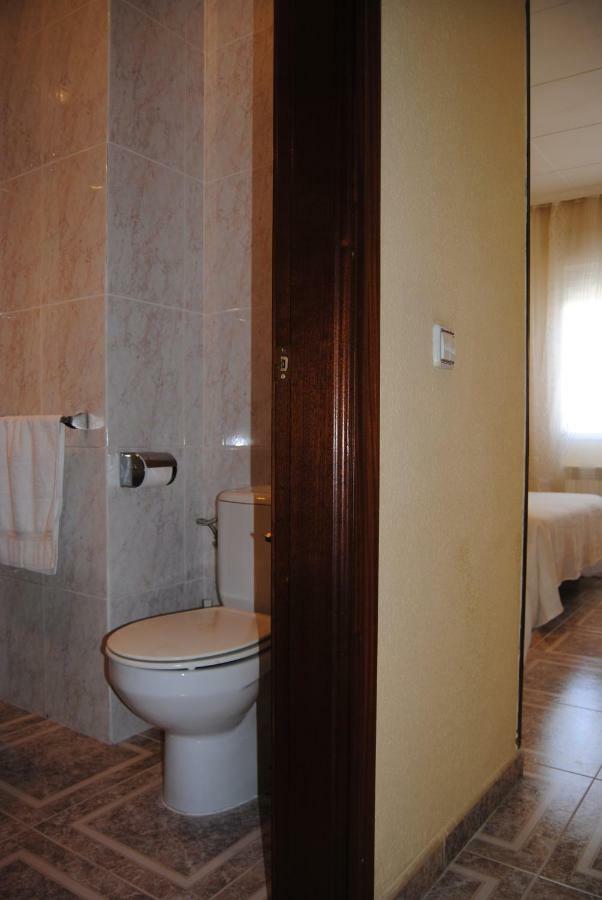 Ocaña Hostal Avila מראה חיצוני תמונה