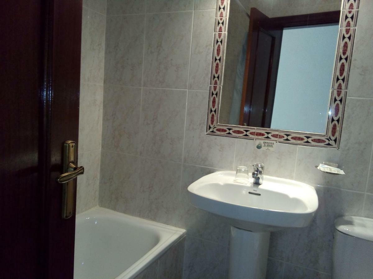 Ocaña Hostal Avila מראה חיצוני תמונה